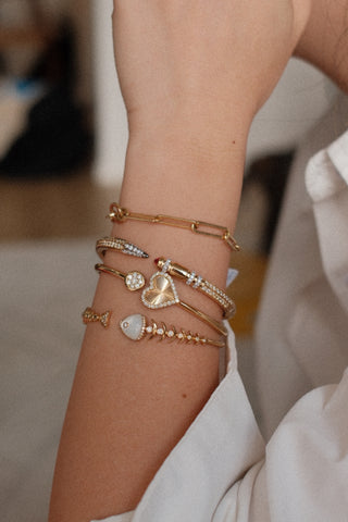 Fishbone Bangle in 18K Gold