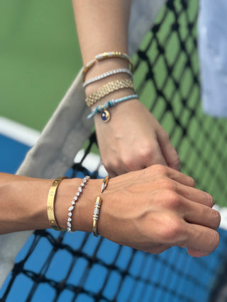 Pencil Me Down Bangle in 18K Gold - Thick