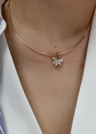 Mini Flutter Charm in 18K Gold