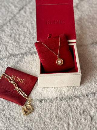 Horoscope Necklace in 18K Gold